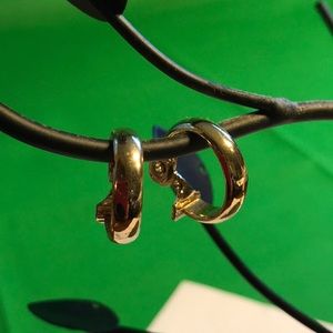 JJG goldtone hoop clip on earrings